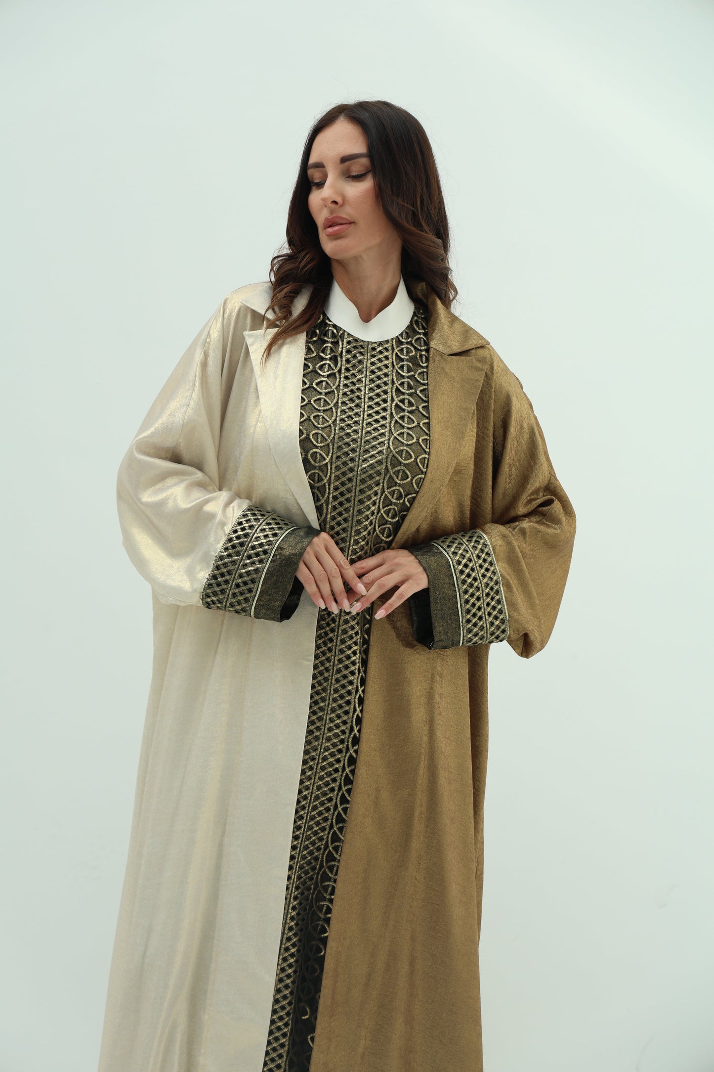 Linen off white-bronze abaya