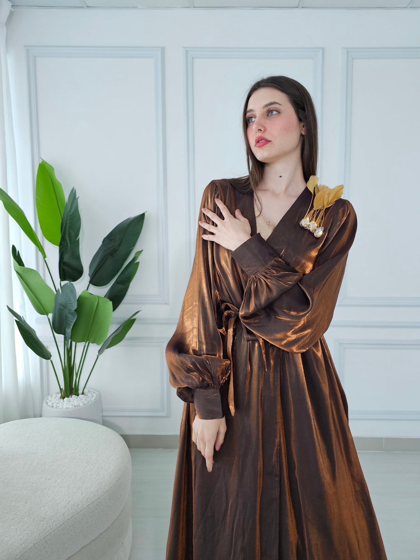 Shiny Bronze Kaftan With Stones And Feathers