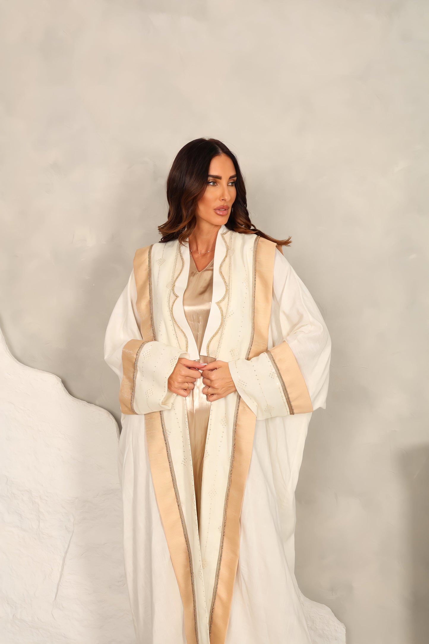 Off White Linen Emrodrodered Abaya