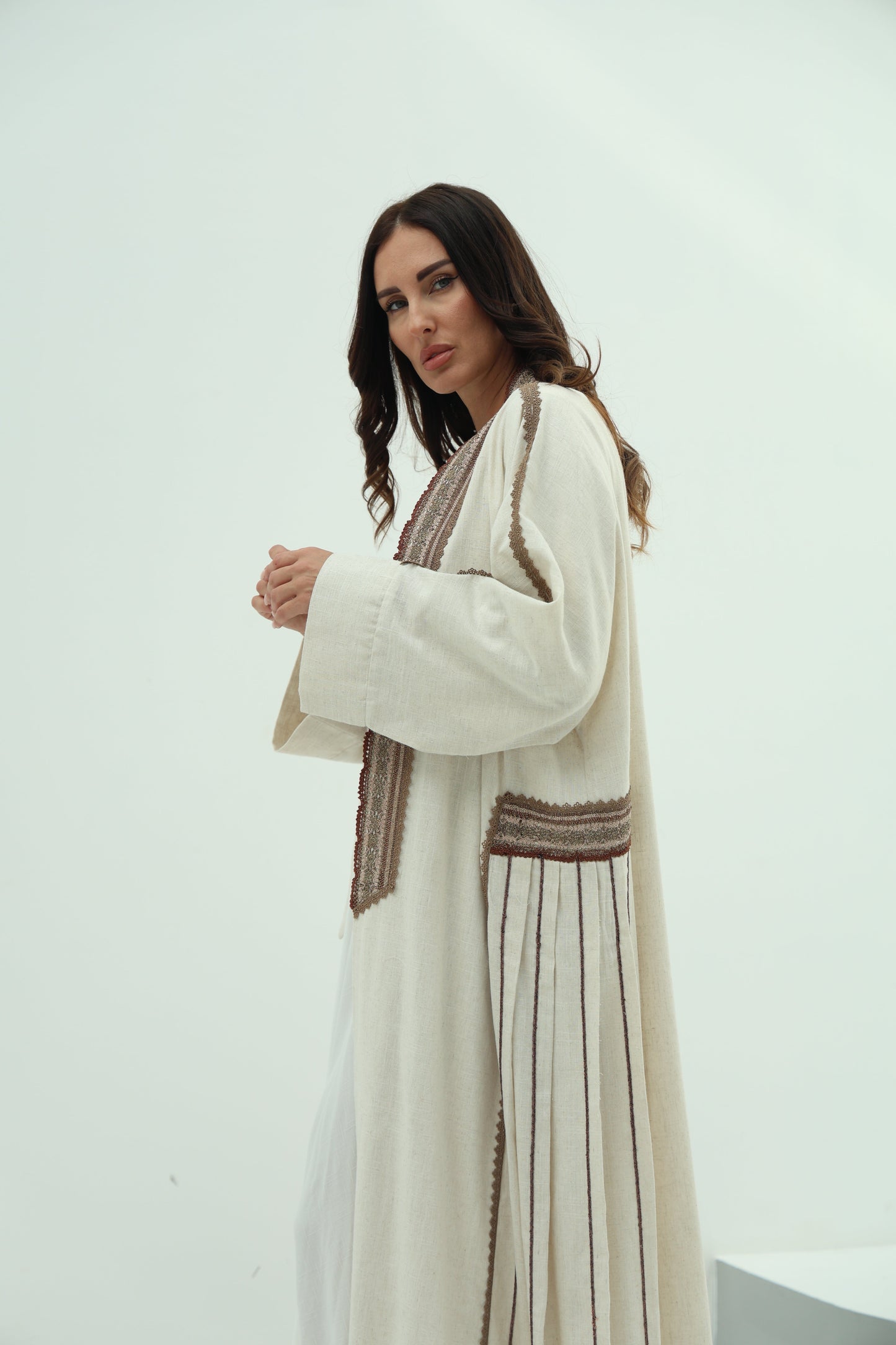 Linen  abaya – biege