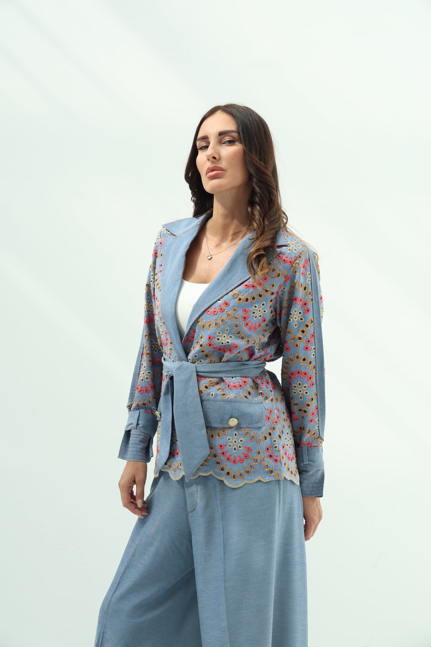 Blue set – light design jeans embroidered blazer
