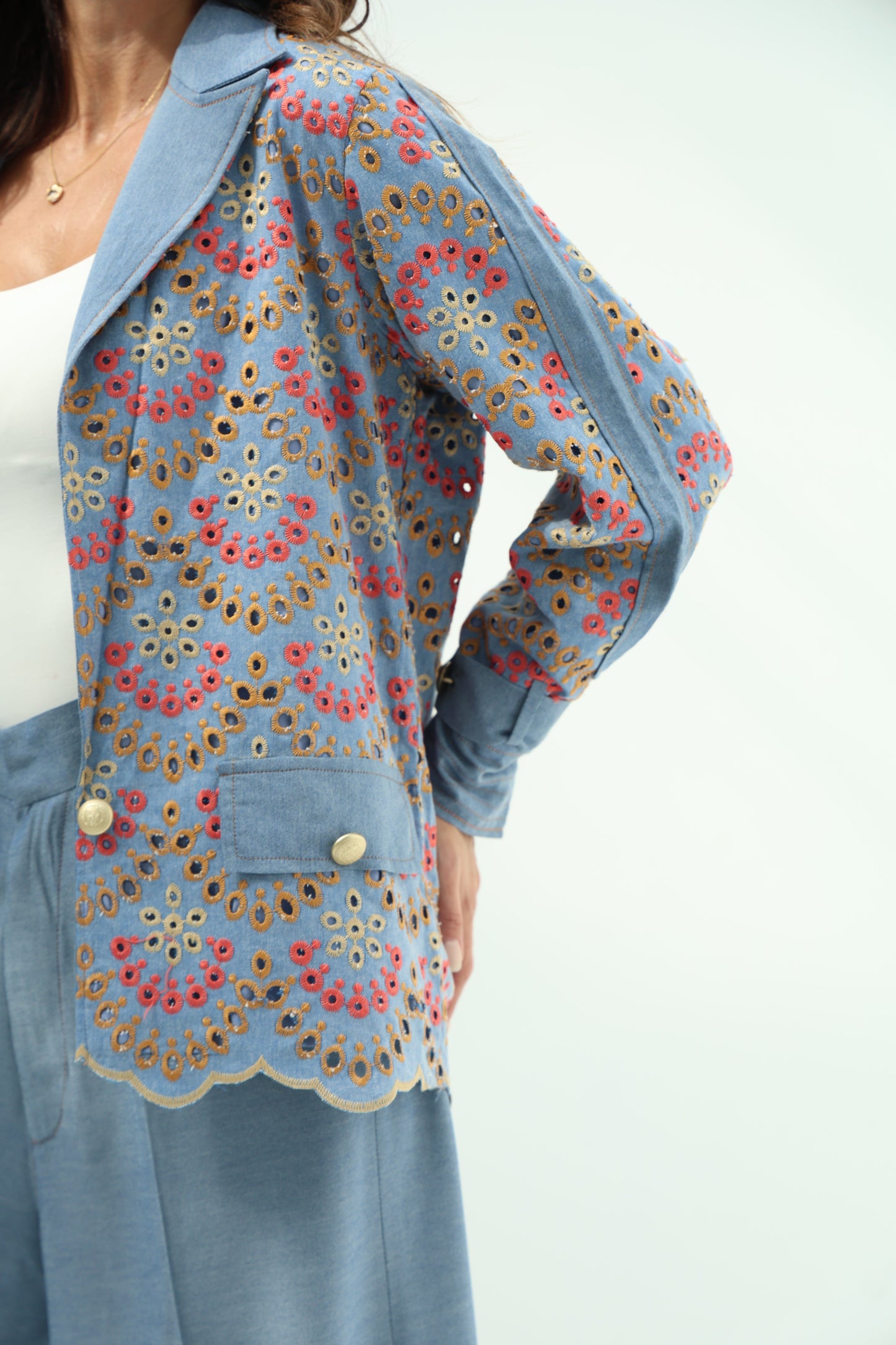 Blue set – light design jeans embroidered blazer